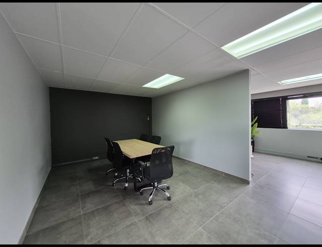 650M² OFFICE FOR SALE IN SUNNINGHILL